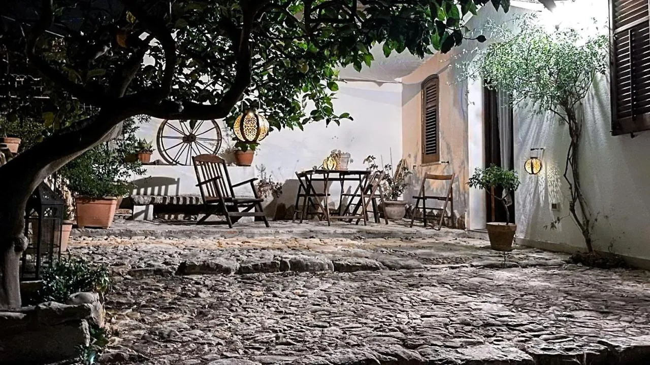 Arte Povera Landhaus In Idyllischem Naturreservat Custonaci Holiday home